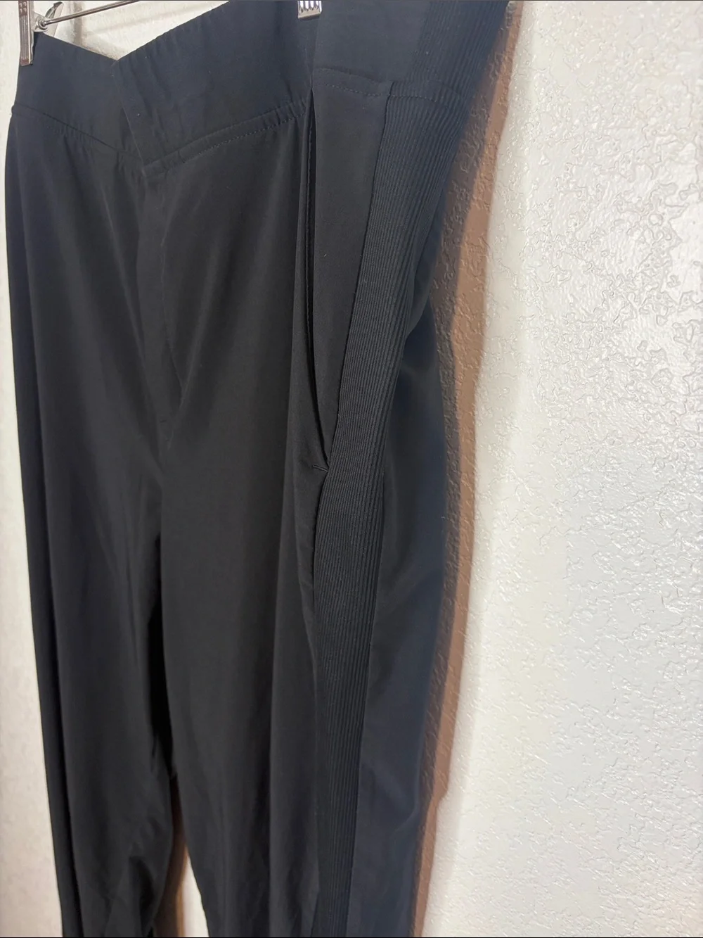 Athleta Black Ribbed Panel Activewear Pull On Pants Size 18 Travel Commuter